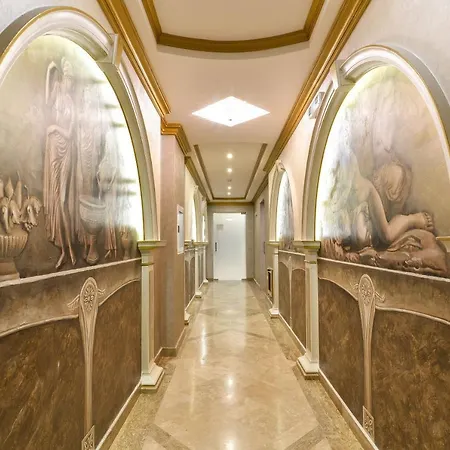 Florence Boutique Święty Włas