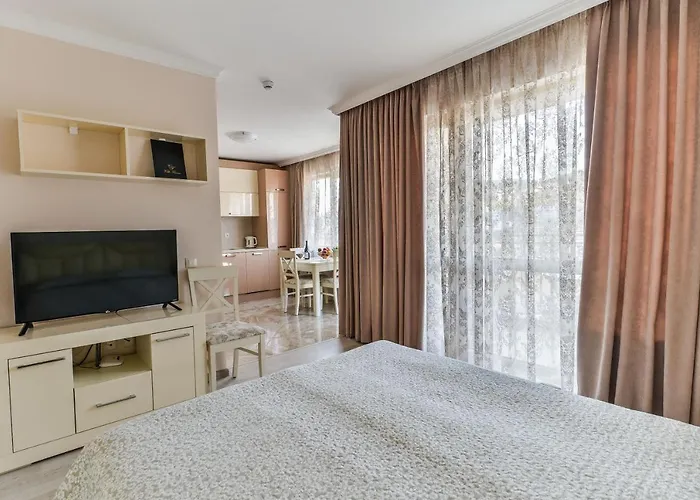 Apartahotel Florence Boutique 4*